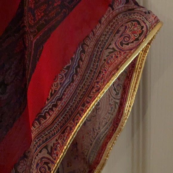 Sheer flowy paisley print top - Picture 4 of 4